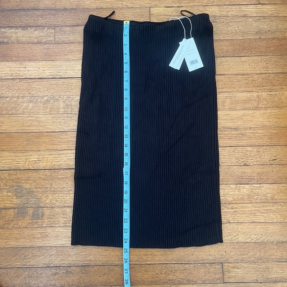 NWT Vince Elegant Black Ribbed Skirt Sz S/P - Picture 5 of 7